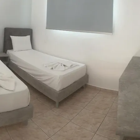 Ellas Hotel