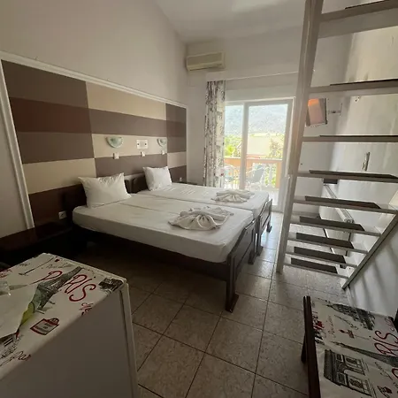 Hotel Ellas
